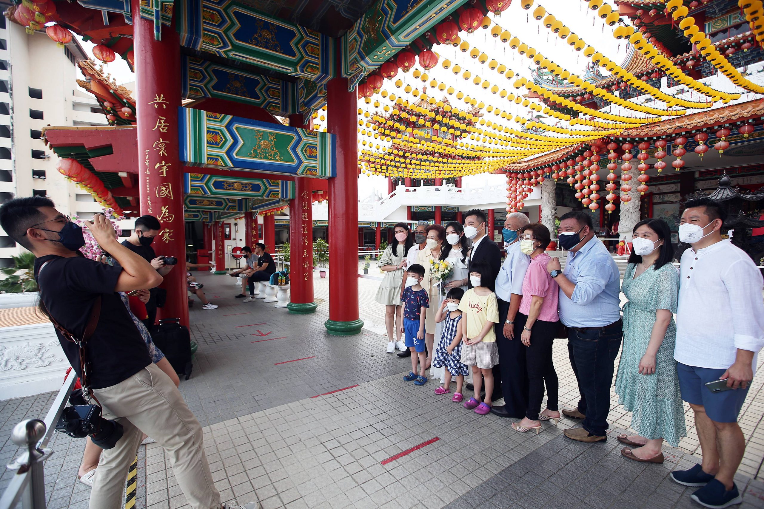 封底-大都会-天后宫婚姻注册情况/8图