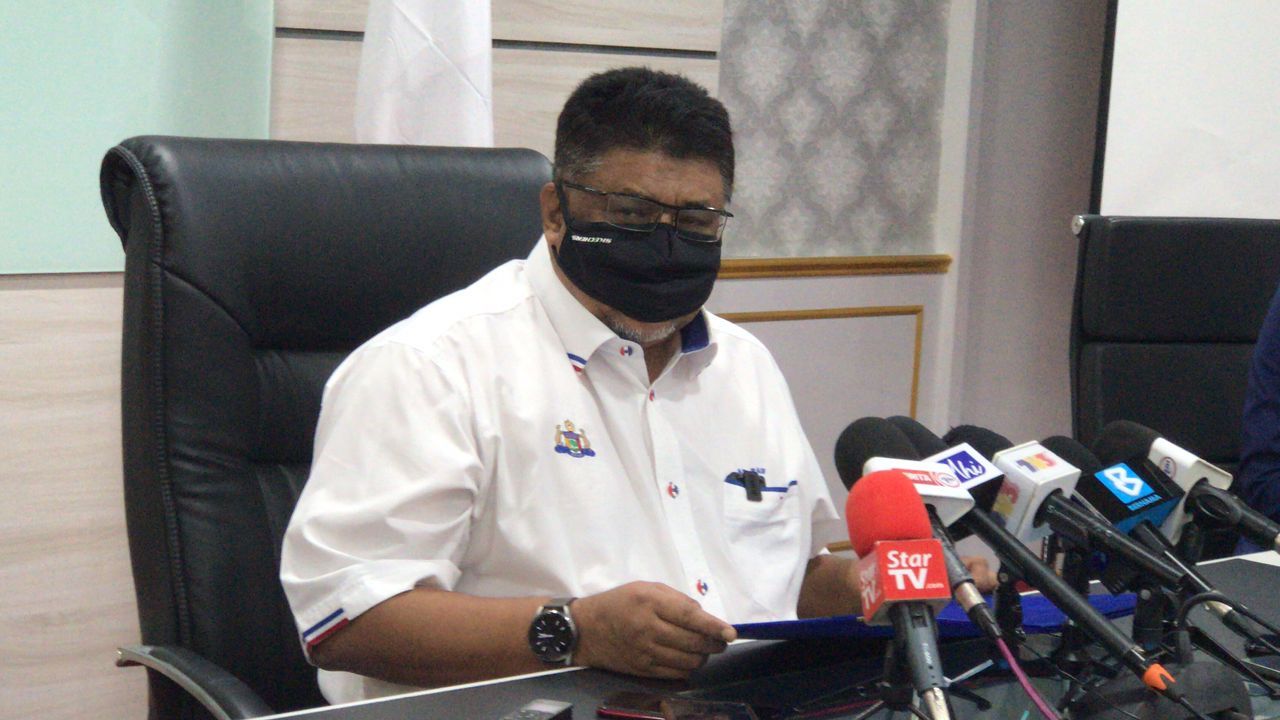 封面∕（全国版）甲州议长宣布解散州议会