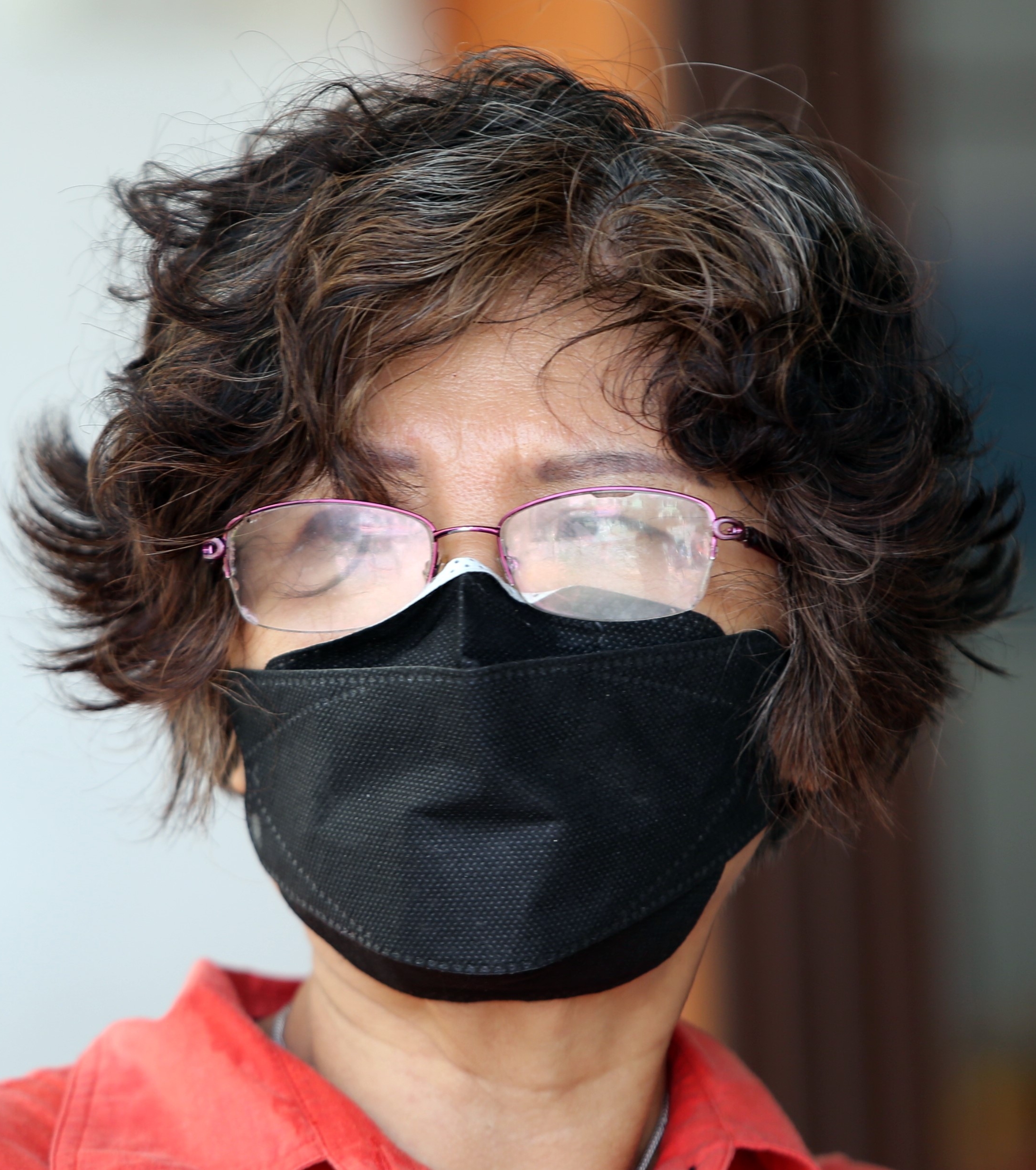 封面（大都会）民众为制水做的准备／11图