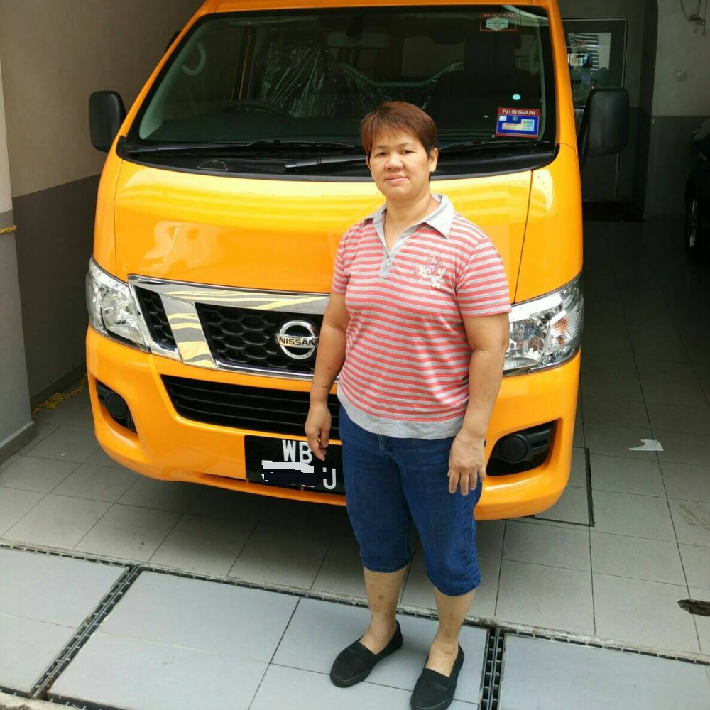 封面－大都会：电访校车业者有关复课／4图