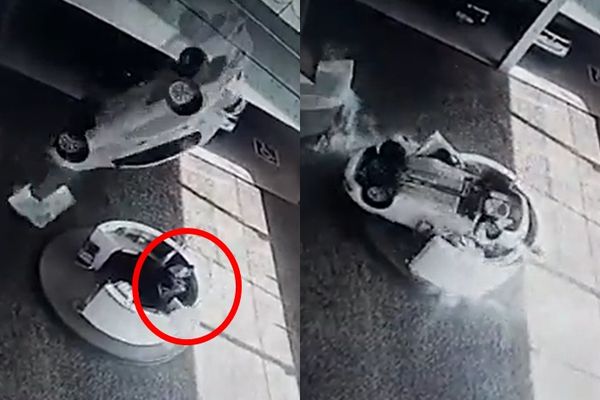 展示车3楼坠落 压毁柜台砸伤2女