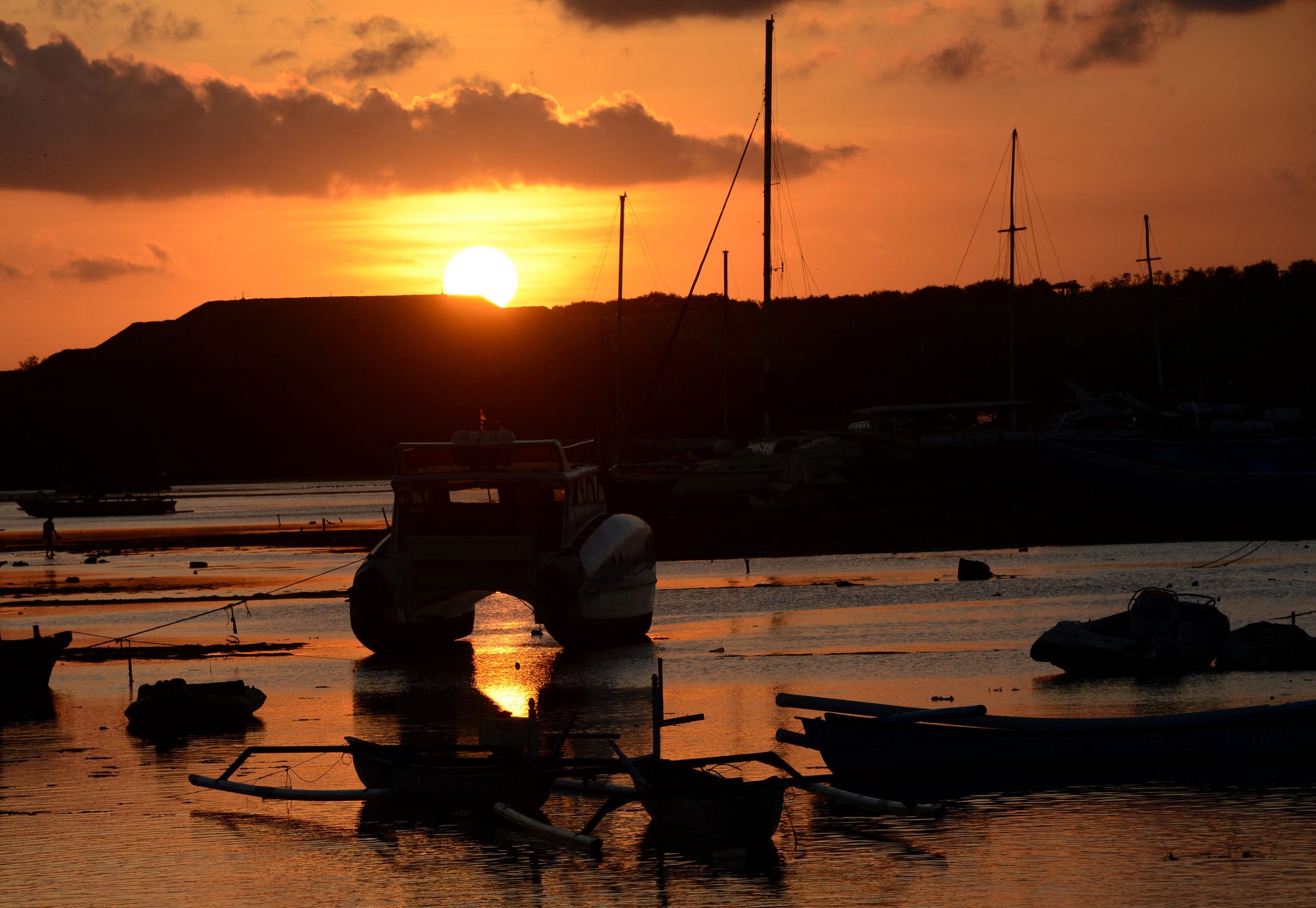 峇里岛开放特定国家观光 入境仍自费隔离8天