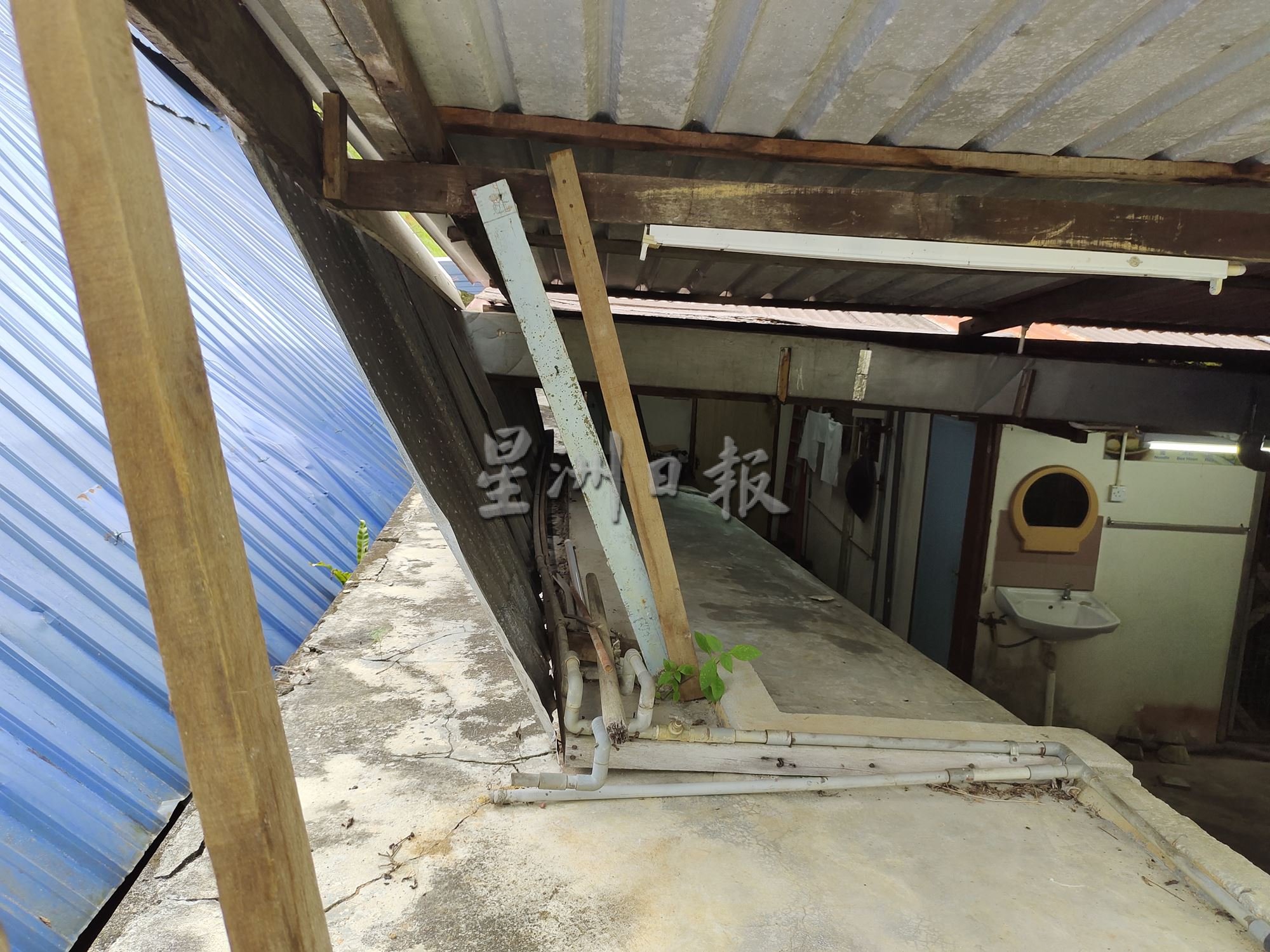 已审(大北马)防崩墙往屋子推移约1公尺造成屋子变危楼,屋主无处可搬盼有关方面速抢救