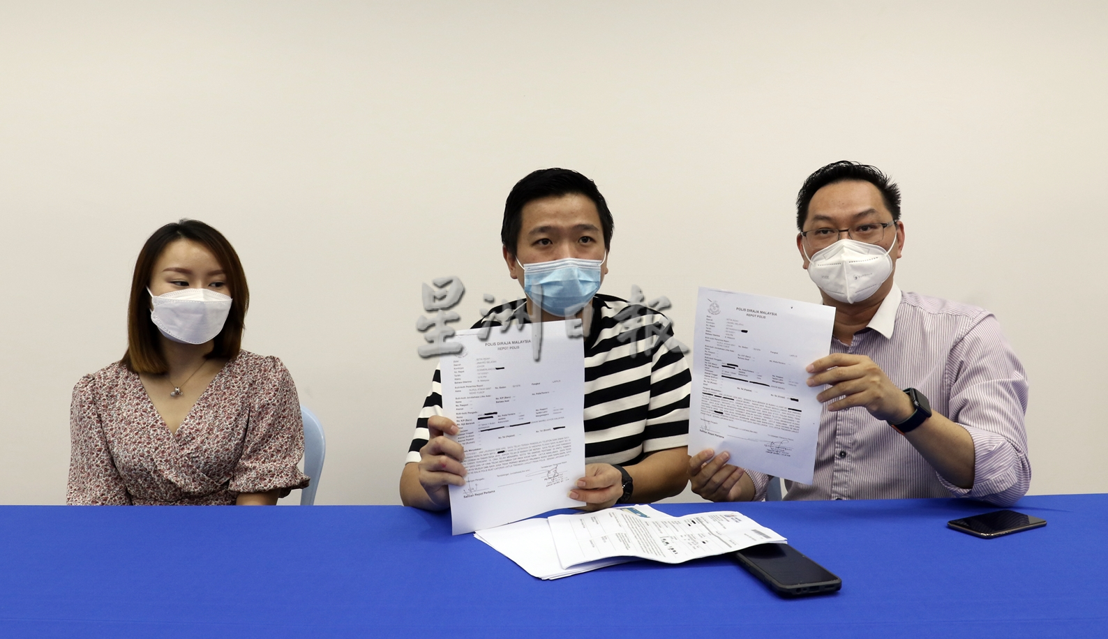 **已签发**柔:厂工狮城坠网贷陷阱,连累大马家人接死亡恐吓被泼漆