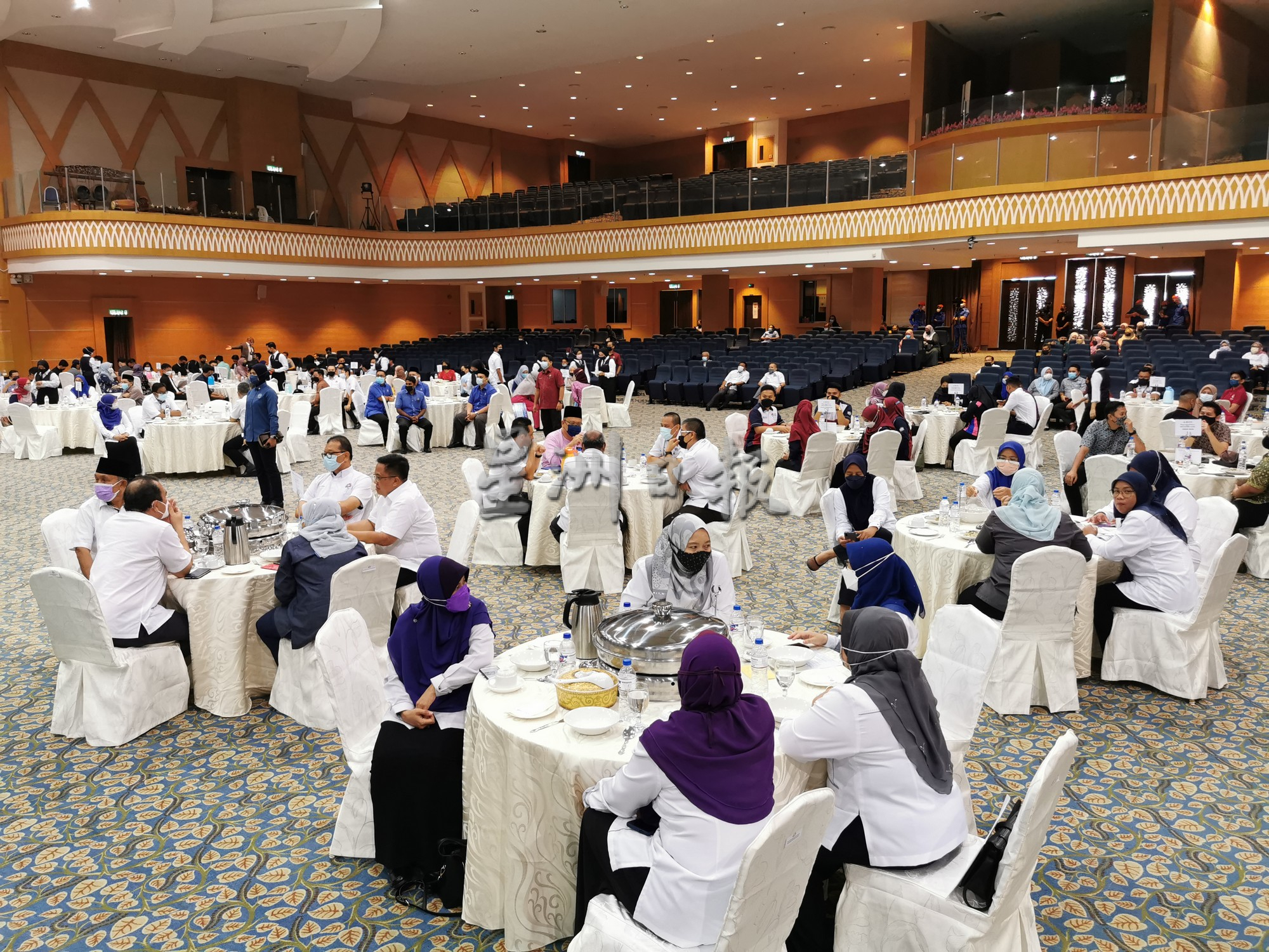 **已签发**柔:第三版头条:大臣建议敦大展开研究工作,助州政府解决峇县水患