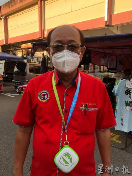 **已签发(请置头条)**柔:第二版头条:【特稿】:彩虹柔佛再也夜市重开首日见热闹,新山两大夜市渐恢复人气