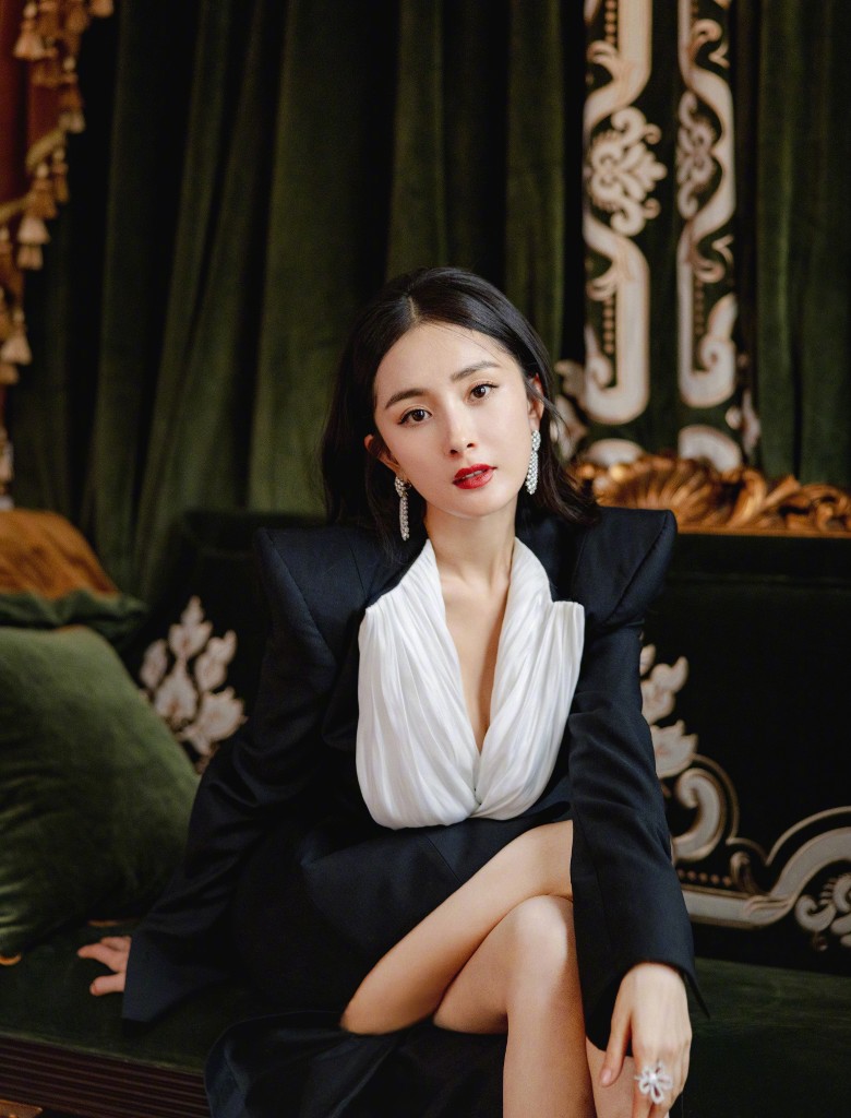 曾放话离婚就娶她 王思聪亲解不娶杨幂原因