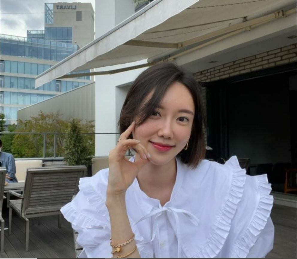 曾是气象主播失婚转战美妆网红 金宣虎狠甩的前女友长相曝光！