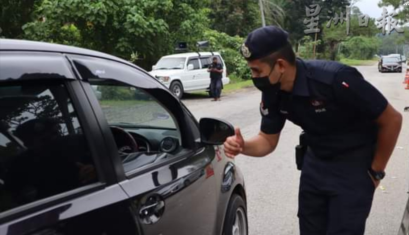 未完成接种欲跨州 警方:东西大道6车被令折回头