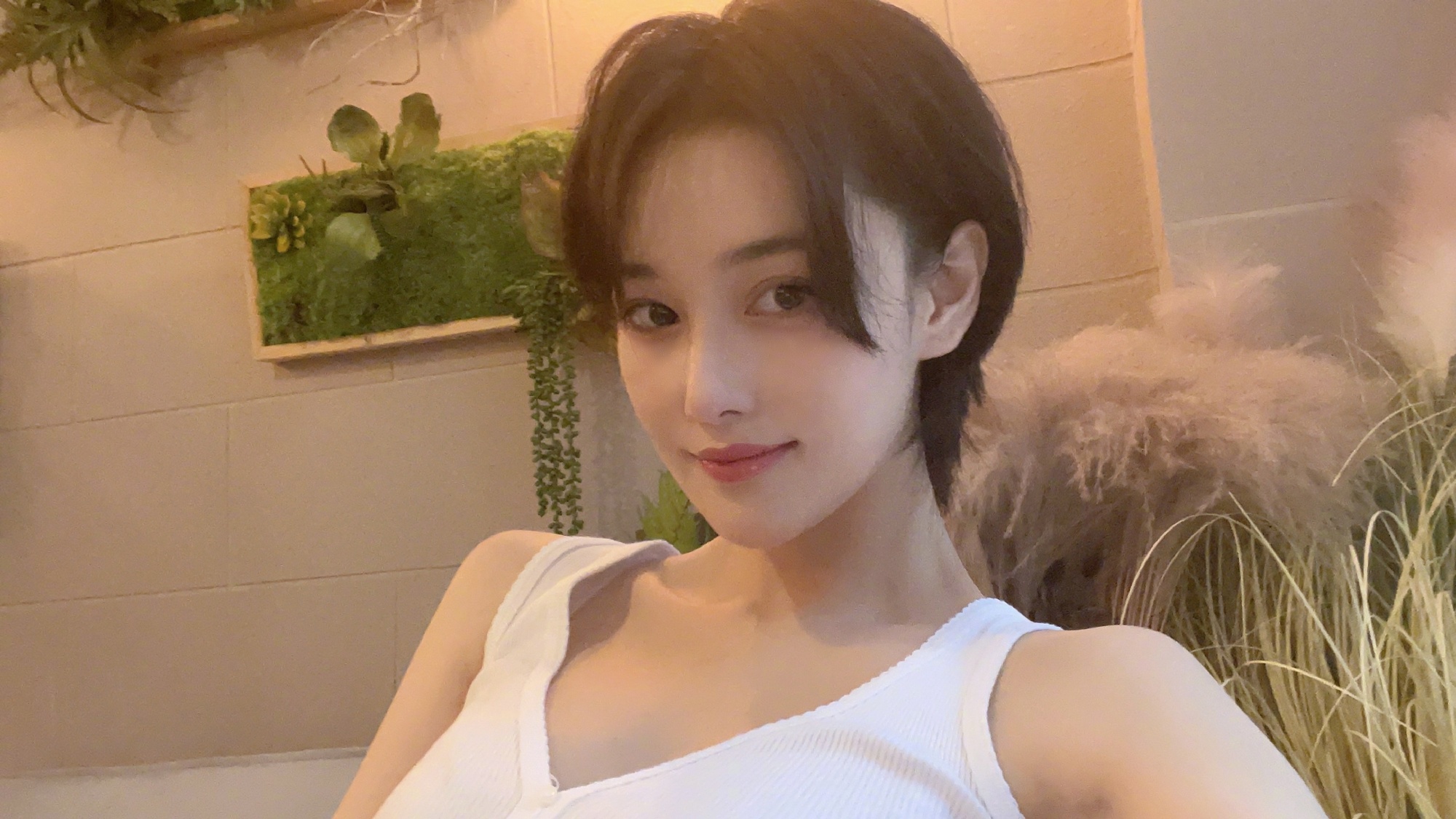 机场购物遇遇插队 张馨予骂退无理男