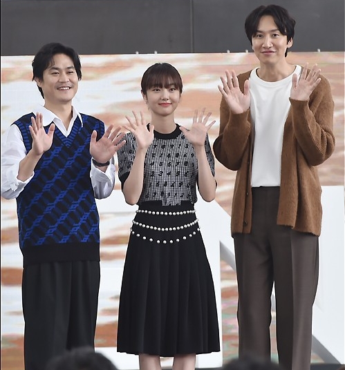 李光洙朴喜洵接触确诊者  釜山影展651人急筛检