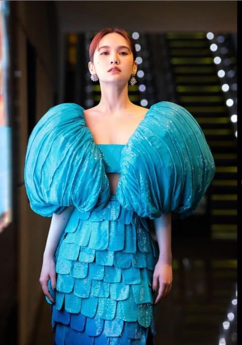 李司棋梁静茹杨丞琳为《鱿鱼》疯狂 大玩剧中游戏梗