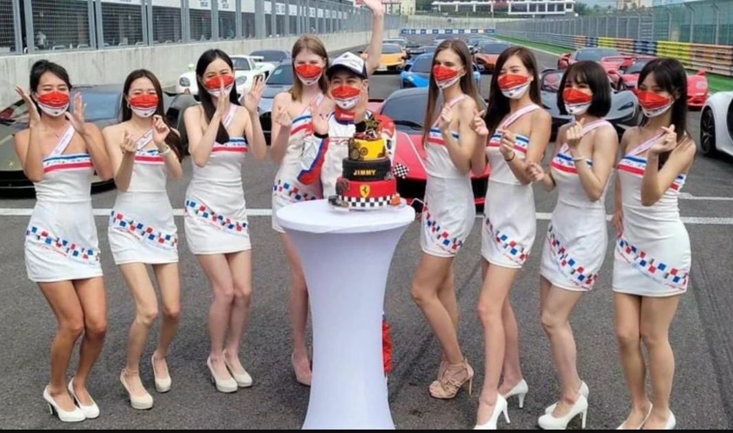 林志颖47岁生日 50辆跑车列队助阵