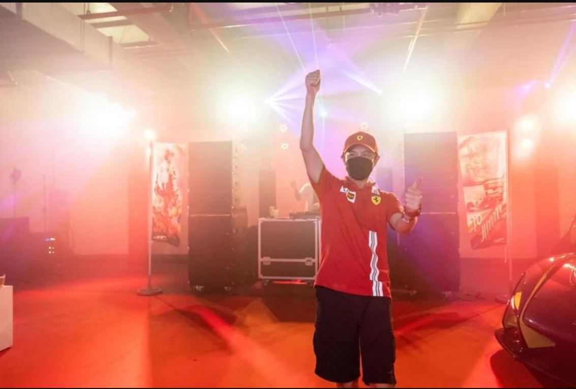 林志颖47岁生日 50辆跑车列队助阵