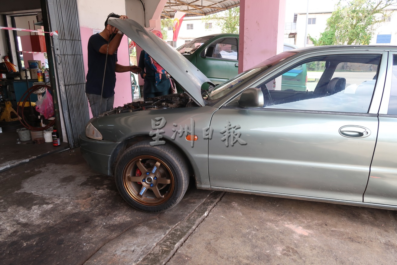 柔︰【特稿】开放州界彭亨顾客涌入,昔丽峰镇汽车维修业久旱逢甘露