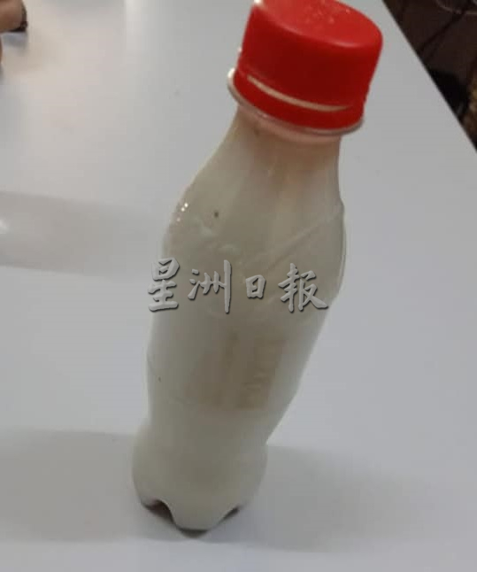 柔︰版头之一:广西村河变奶河,苏莱曼︰若污染将影响昔食水