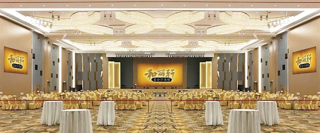 柔：封面【特稿】：惨淡经营酒楼业务逐步恢复蓬勃生机，小规模聚会、户外用餐和私人包厢成为新趋势
