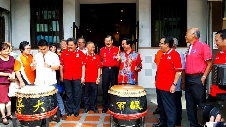 柔：新旧对照：新山文物馆文化街与高官显要的11年情缘