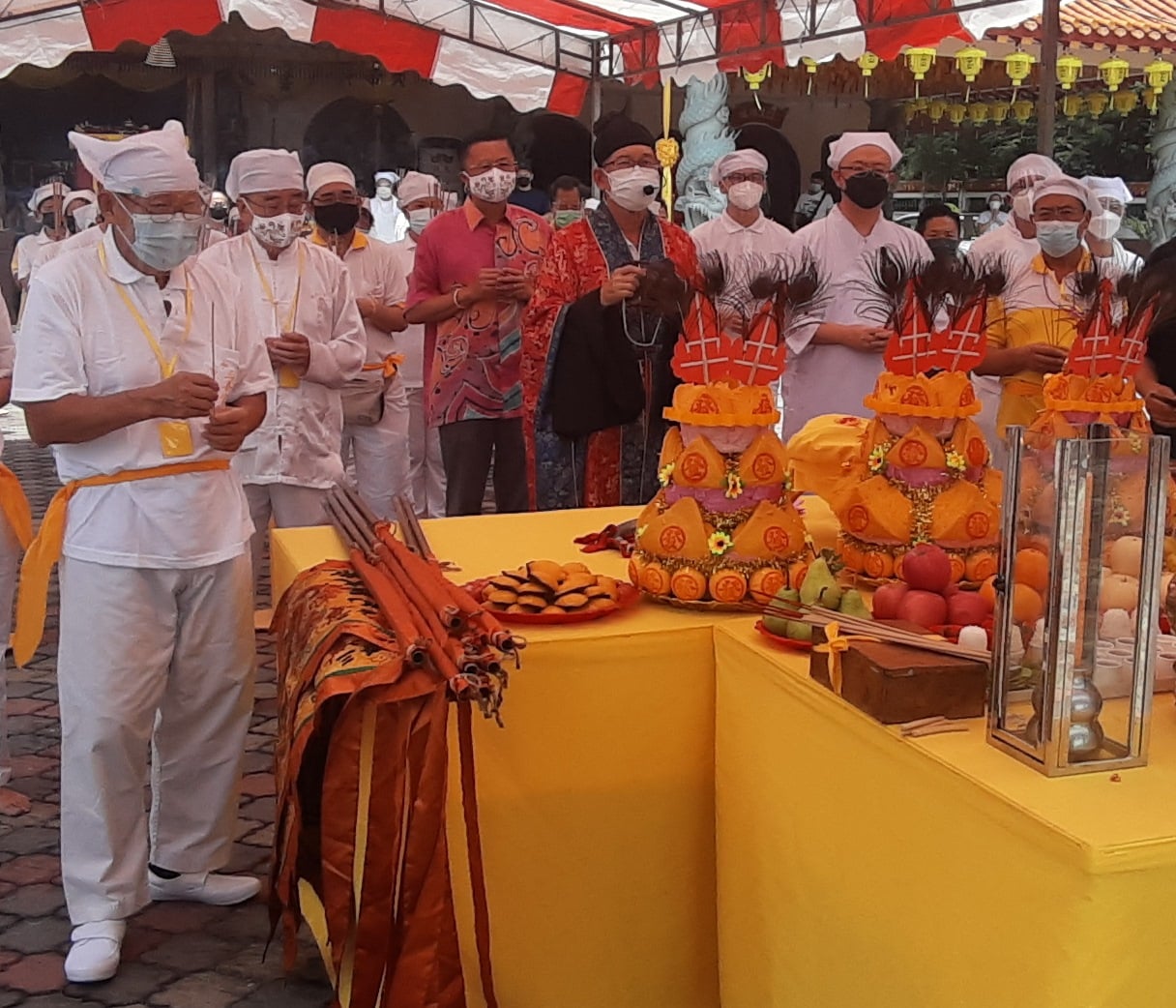 柔:新闻:新山三善宫配合九皇诞开放让善信入内膜拜至10月14日