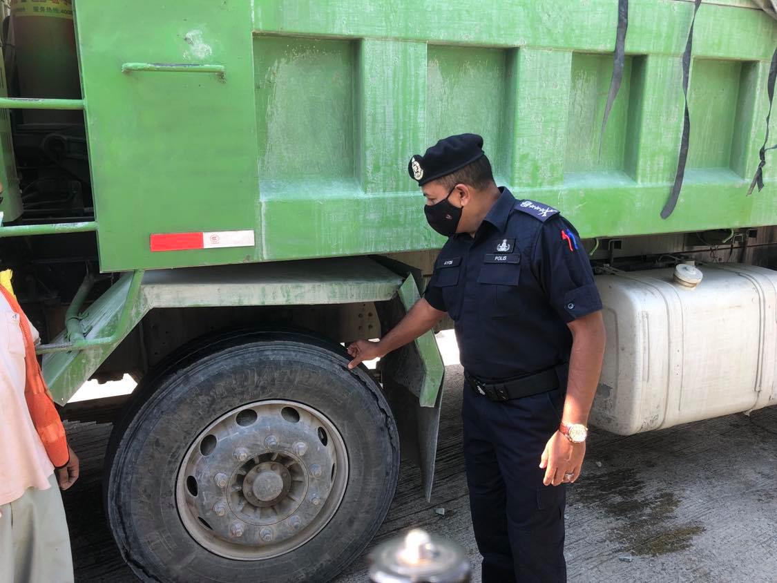 柔交警联合多个单位展开特别行动，开93张罚单