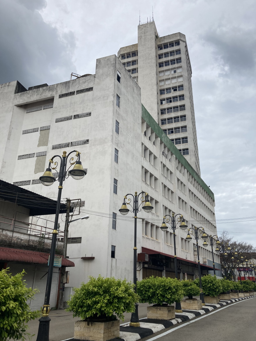 柔：这些人那些事（4/10见报）：昔加末20层楼建筑物前身—熟食巴刹