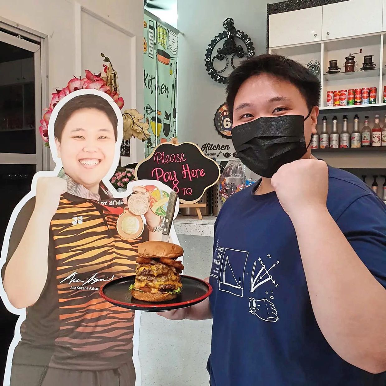 汉堡打气声曾助东运摘金 阿丽雅推出冠军汉堡