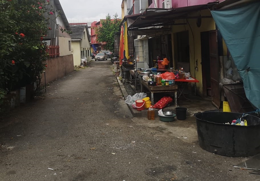 (版3头)大都会/巴生市议会拉大队取缔食肆