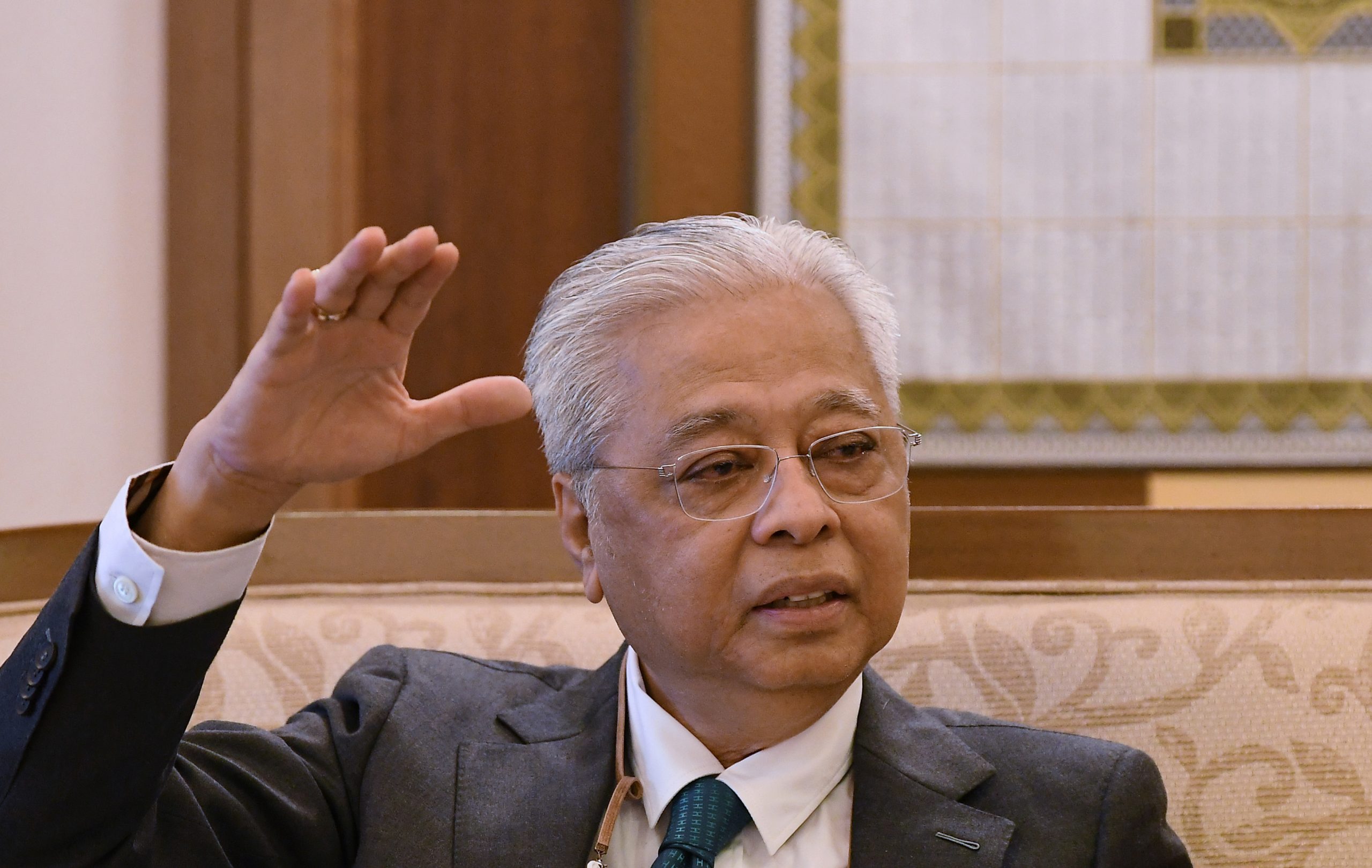 独家 | 首相:部长成绩单包括网民打分·“我会在社媒查部长评价”