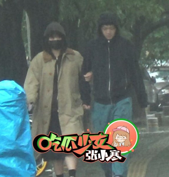 真怀孕了? 马思纯肚凸小腿肿胀