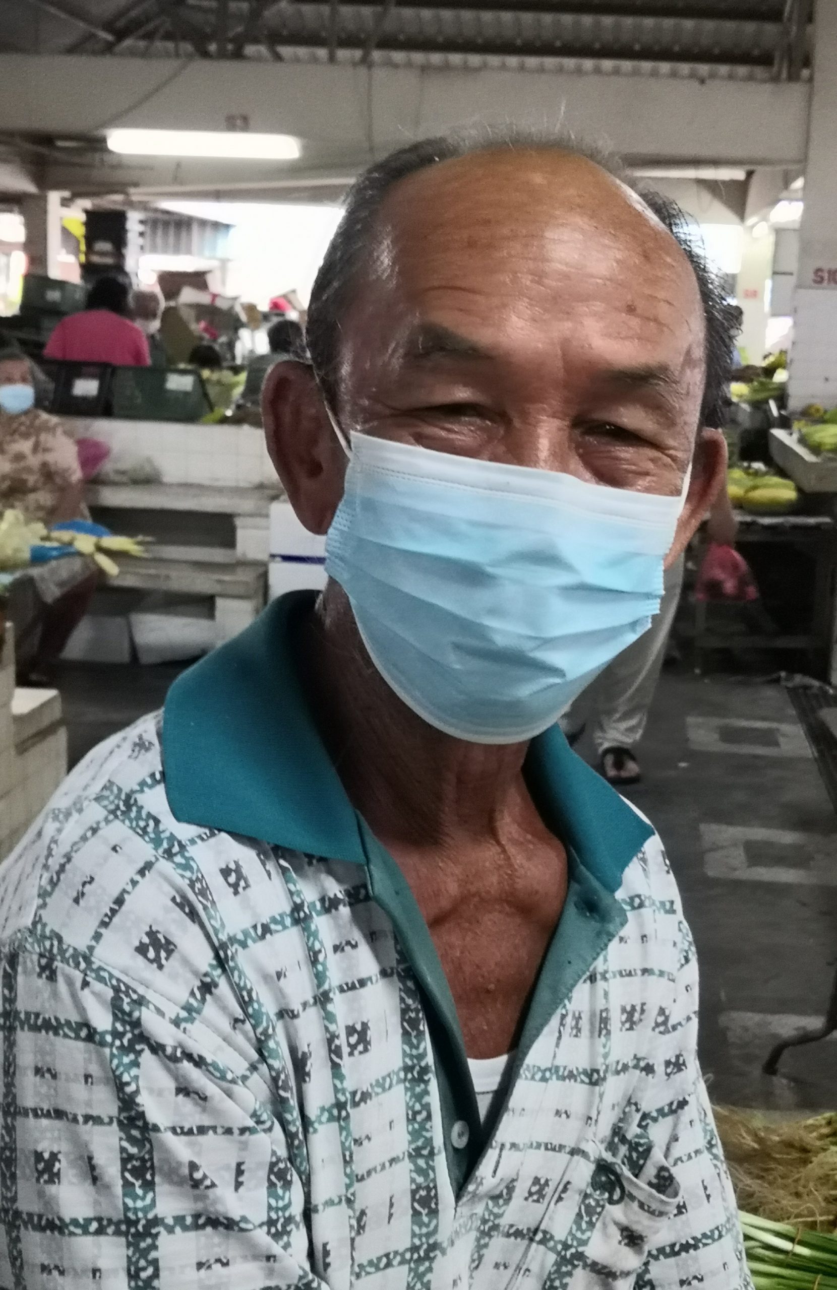 社区动态/务边巴刹关闭至6日 拉湾古打巴刹生意好