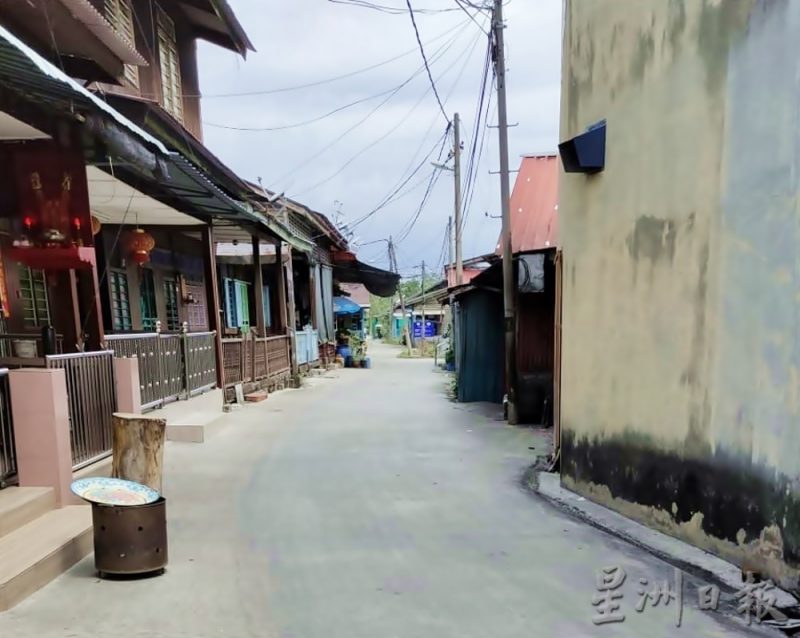 社区动态/峇眼巴硕疫情缓和 首批确诊村民回家