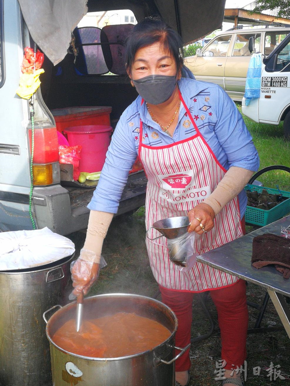 社区动态/甘文阁“拜四街”市集 人气回勇