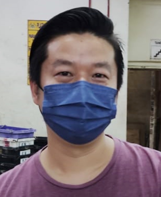 社区动态/贩商大厦巴刹重开 摊档及顾客皆少