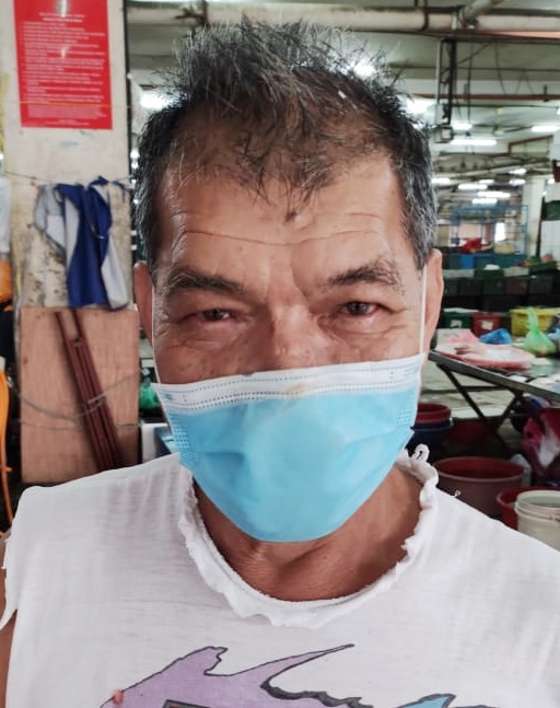 社区动态/贩商大厦巴刹重开 摊档及顾客皆少