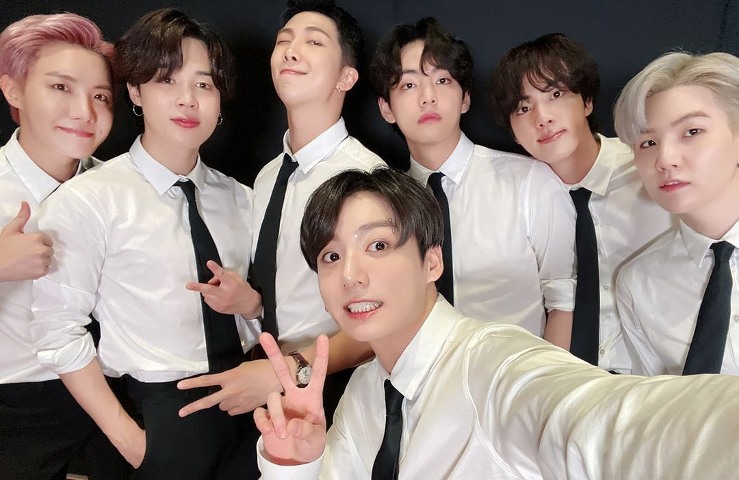 穿胞兄品牌服装惹议.柾国@BTS遭投诉直播植入广告