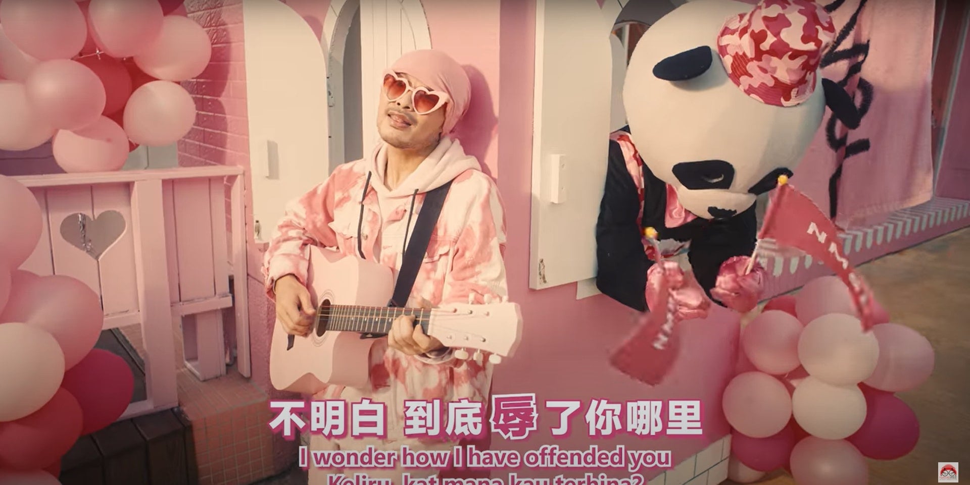 继新歌遭微博封锁后  黄明志陈芳语遭中国全面下架