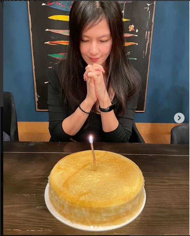 舒淇晒照为林熙蕾庆生  相约老后深山种田养花