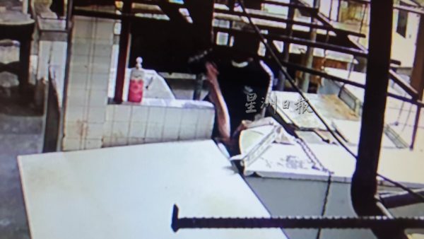 芙蓉公市猪肉档“偷肉贼”终于被拍到