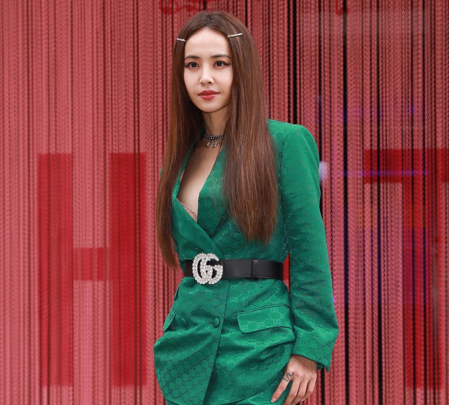 蔡依林久违现身认“不习惯” 避谈中国封杀换脸色情片事件