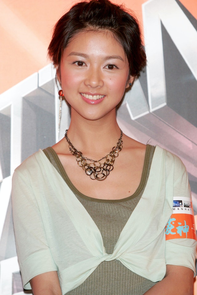 薛凯琪被指撞脸范冰冰  房祖名调侃：颈项短了㖞！