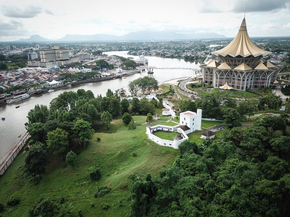 请交佩凤／亚航返砂拉越（全国新闻）