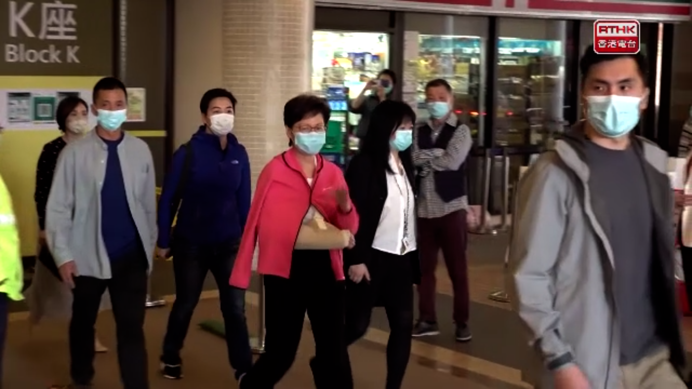 郑月娥在官邸跌倒右手肘骨折 留医一晚后出院