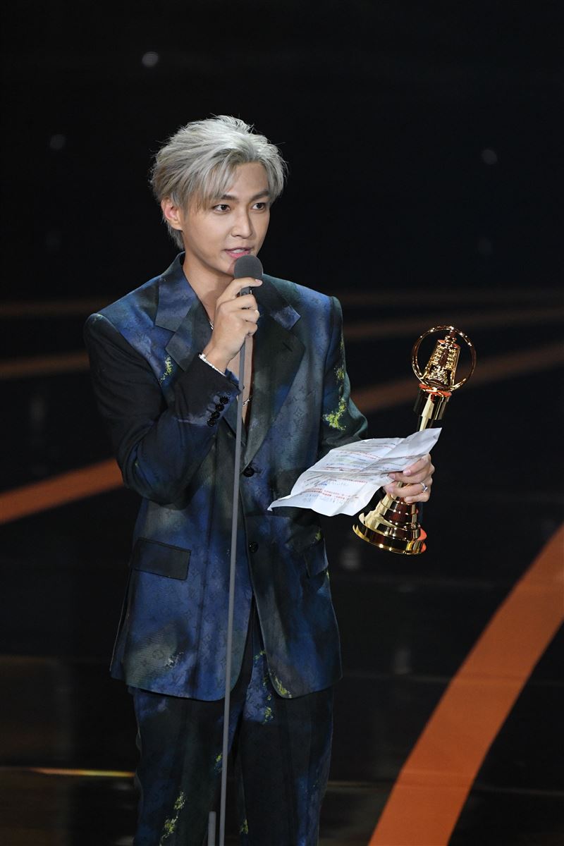 金钟56|炎亚纶得奖感言掀骂战 中国网军轰“辱华”