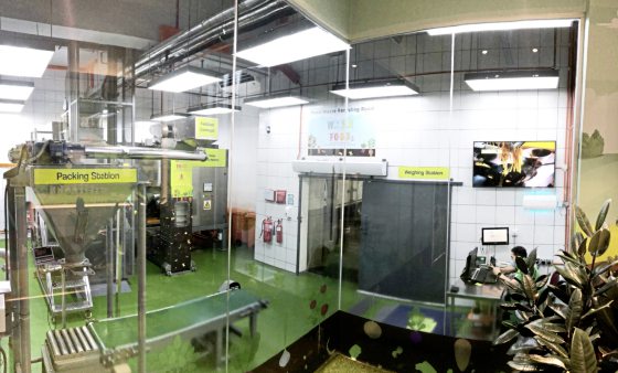 零垃圾生活／郑凤云／商场里的厨余机