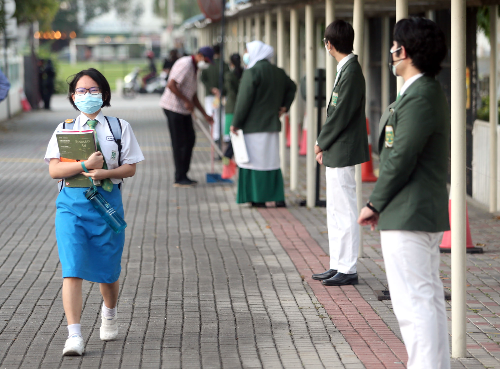 霹57中学中六生 252特殊教育学校 今重返学校上课