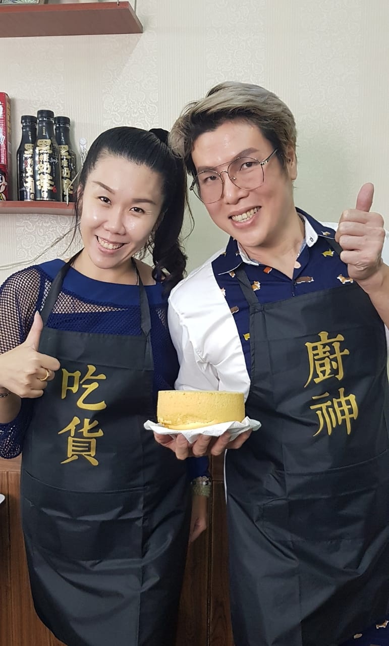 霹:6日见报/封底主文/【疫流而上】/董美君