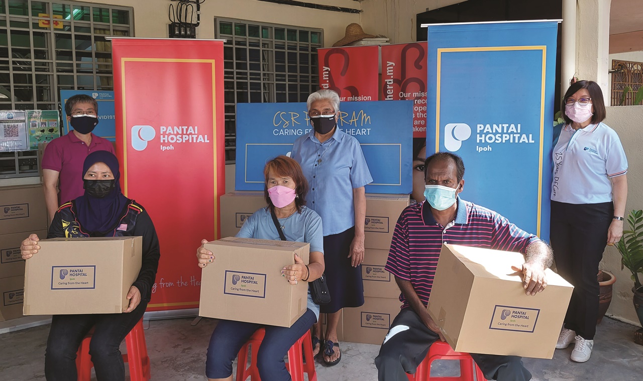 霹:今天下/怡班台医院捐250份防疫物资予弱势群体