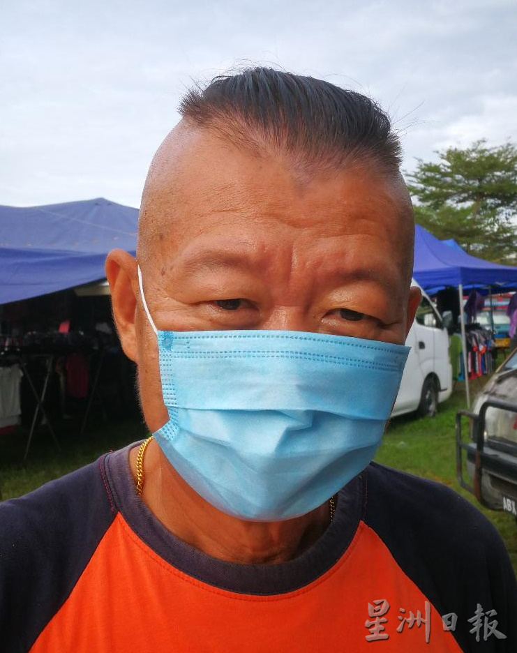 霹:版三内/小贩可原地营业