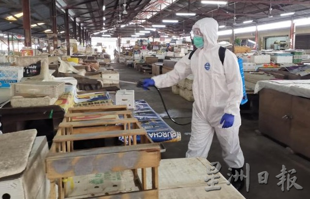 霹:版三/马华务边志愿服务队安排志工前往昆仑喇叭巴刹消毒