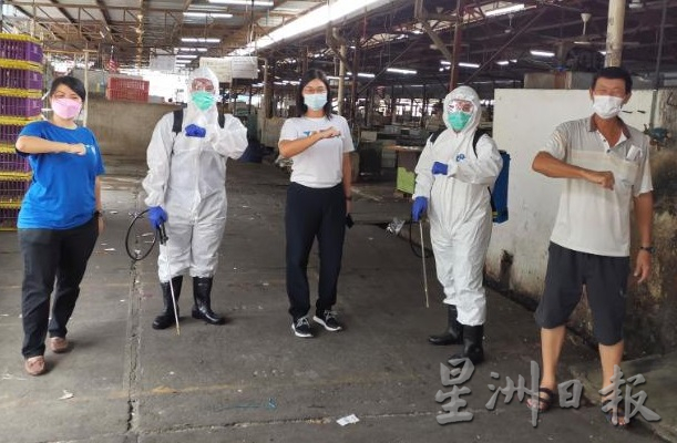 霹:版三/马华务边志愿服务队安排志工前往昆仑喇叭巴刹消毒